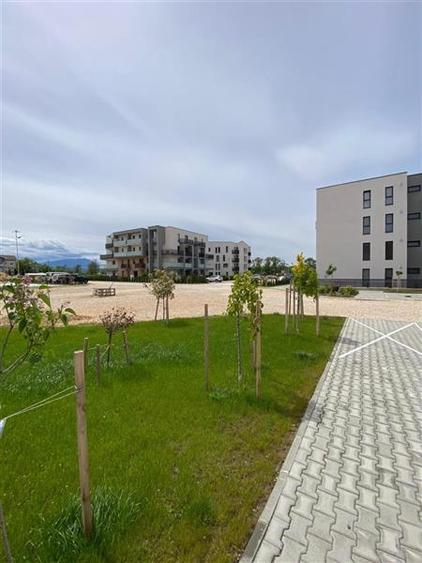 Apartament cu 2 camere decomandat, mobilat în Periferie
