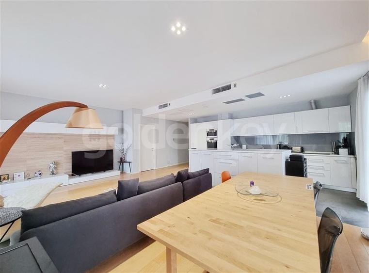 Apartament cu 4 camere decomandat, mobilat în Aviației