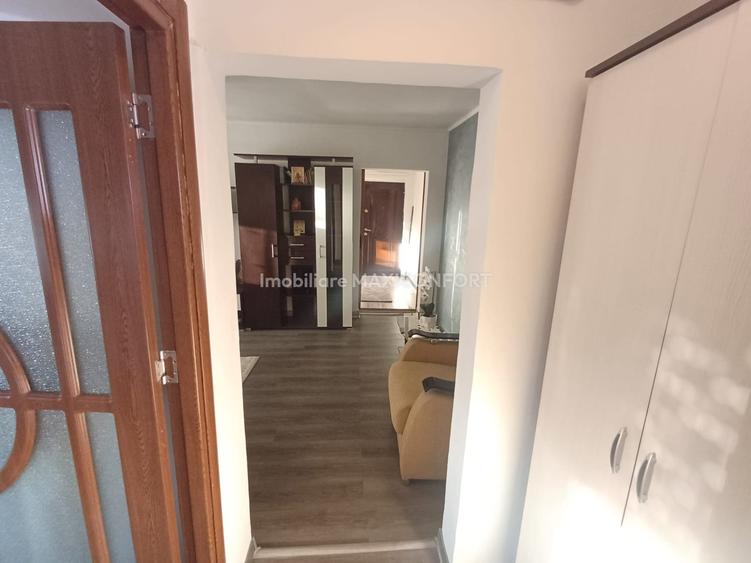Apartament cu 2 camere nedecomandat în Școlilor