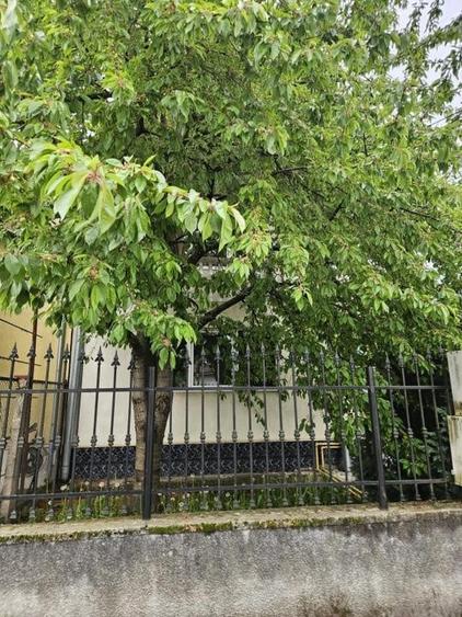 Casă individuală cu 6 camere cu Canalizare în Gheorgheni