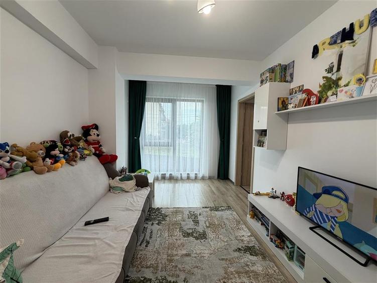 Apartament cu 2 camere semidecomandat în Cug