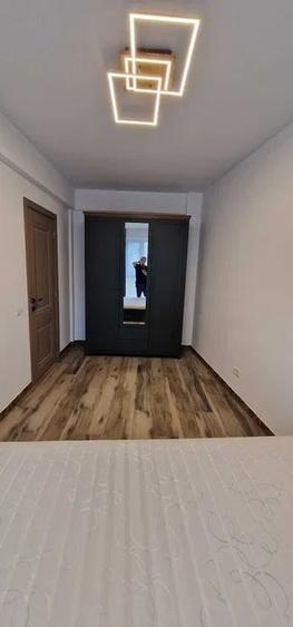 Apartament cu 2 camere semidecomandat, mobilat în Grozăvești