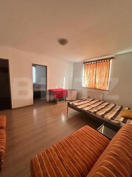 Apartament cu 2 camere semidecomandat, mobilat în Central
