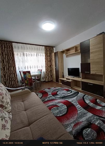 Apartament cu 2 camere semidecomandat în Republicii