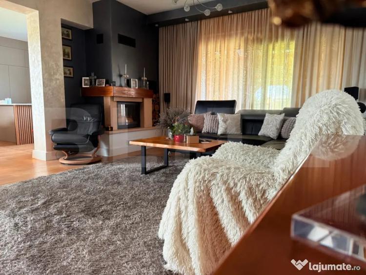 Casă cu 4 camere cu Teren 750 Mp în Central