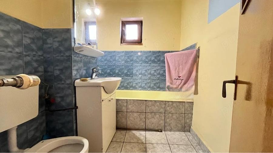 Apartament cu 4 camere decomandat în Traian
