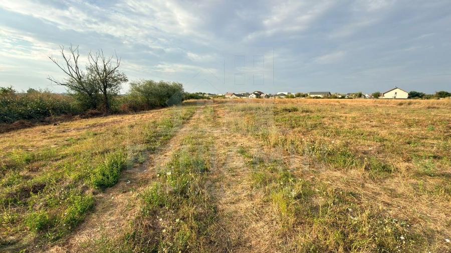 Teren de 550 mp, în Popoveni