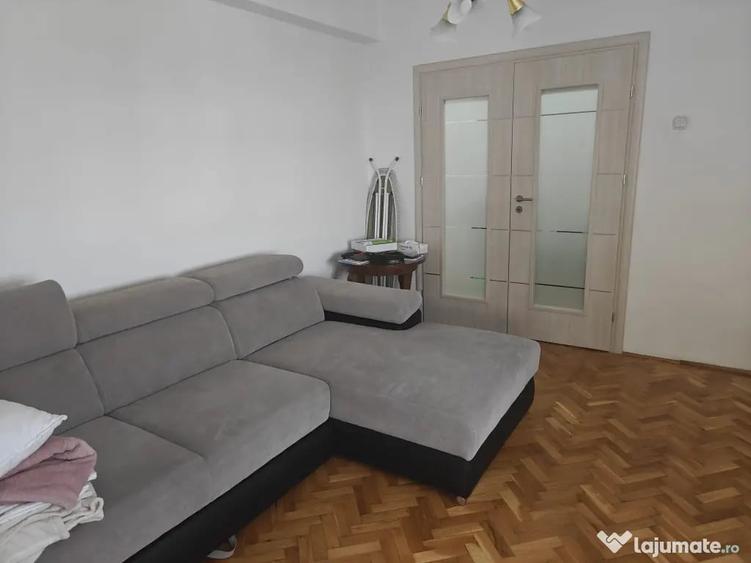 Apartament cu 3 camere decomandat în Ultracentral