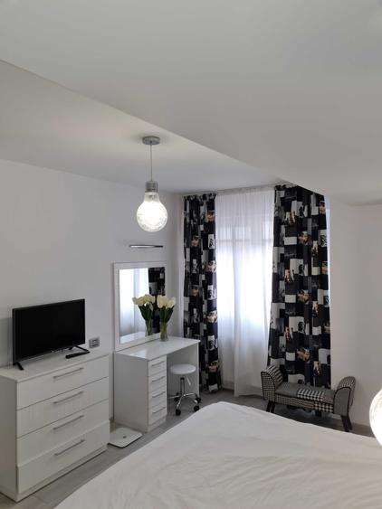 Apartament cu 3 camere decomandat în Chiajna