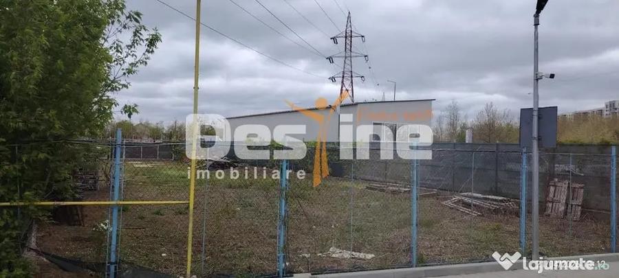 Teren de 550 mp, în Titan