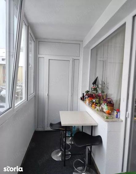Apartament cu 3 camere, mobilat în Florești — fotografia 1