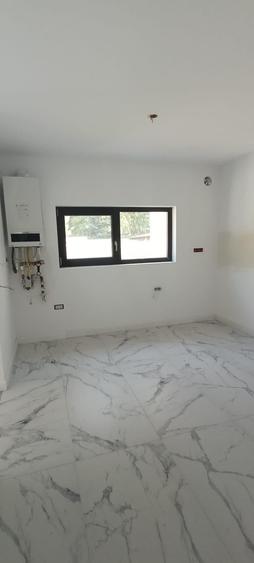 Apartament cu 3 camere decomandat în Găgeni