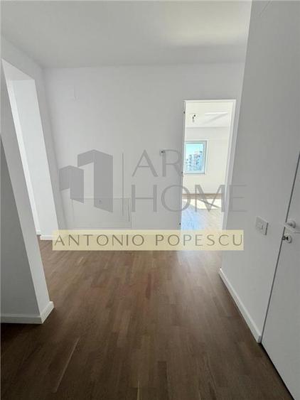 Apartament cu 3 camere decomandat în Gheorghe Doja