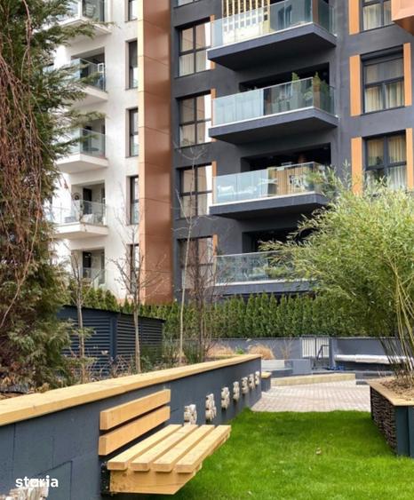 Apartament cu 4 camere în Băneasa