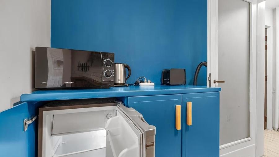 Apartament cu 3 camere semidecomandat în Universitate