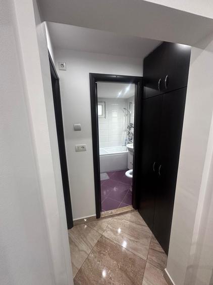 Apartament cu 3 camere decomandat, mobilat în Dristor