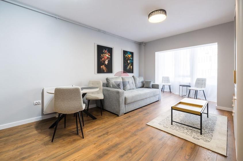 Apartament cu 2 camere decomandat, mobilat în Calea București