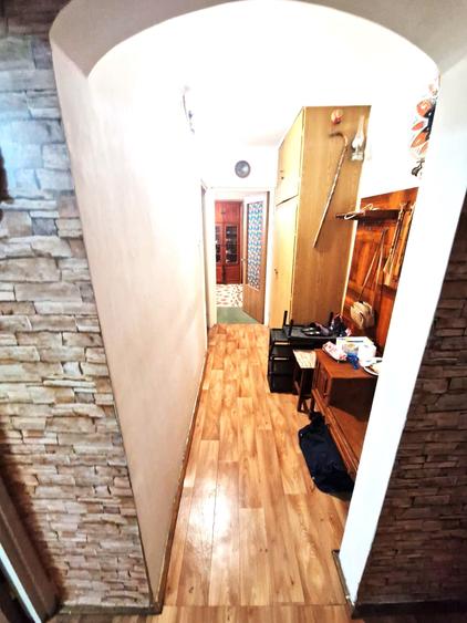 Apartament cu 2 camere decomandat în Drumul Taberei
