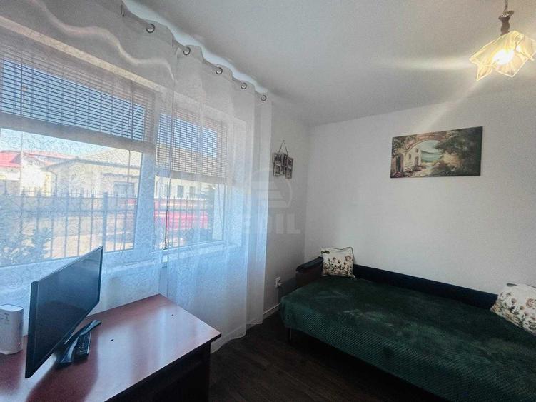 Duplex cu 5 camere cu Canalizare în Florești