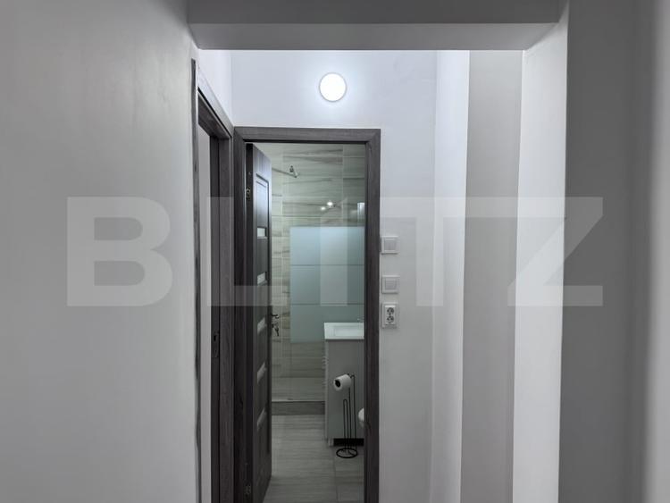 Apartament cu 2 camere decomandat, mobilat în Republicii