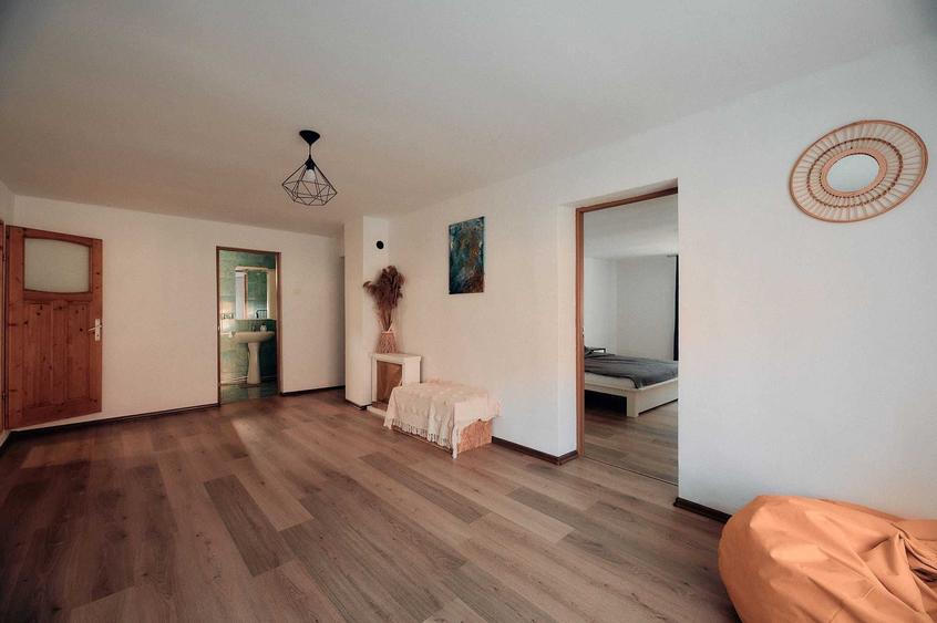 Casă cu 4 camere în Bălcaciu