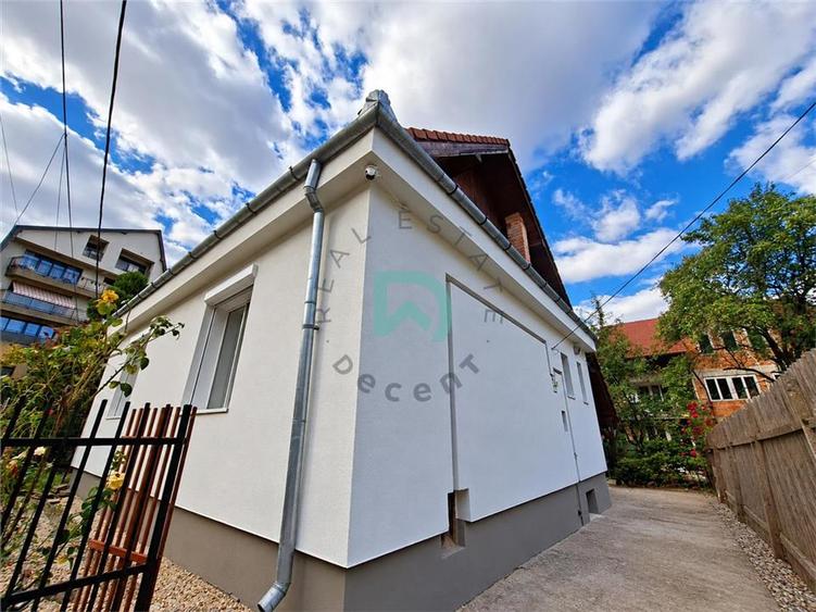 Casă individuală cu 3 camere cu Teren 280 Mp în Central