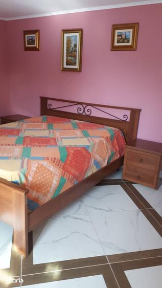 Casă cu 5 camere cu Teren 750 Mp în Cazasu
