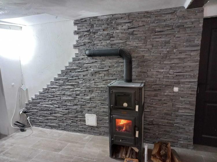 Casă cu 3 camere în Central