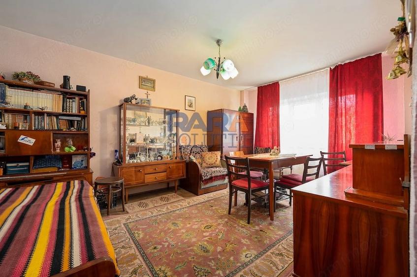 Apartament cu 3 camere decomandat în Sud