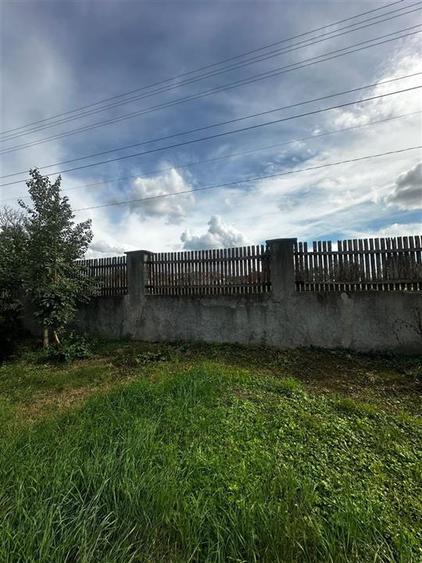 Teren Construcții intravilan de 1338 mp, în Mizieș