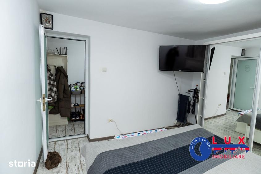 Casă cu 4 camere cu Teren 317 Mp în Piața Nouă