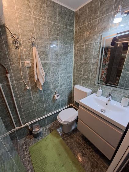Casă cu 2 camere decomandat cu Teren 70 Mp în Casa de Cultură