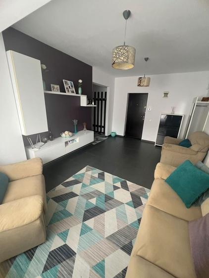 Apartament cu 2 camere semidecomandat în Tomis Plus
