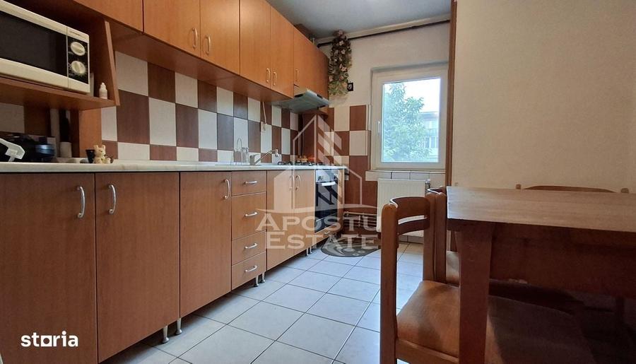 Apartament cu 2 camere semidecomandat în Micălaca