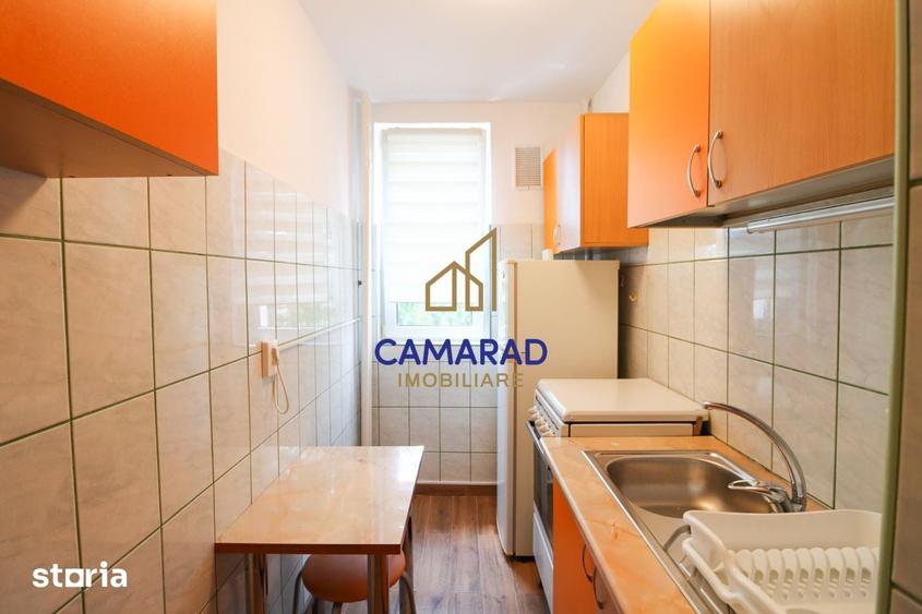 Apartament cu 4 camere decomandat în Drumul Taberei