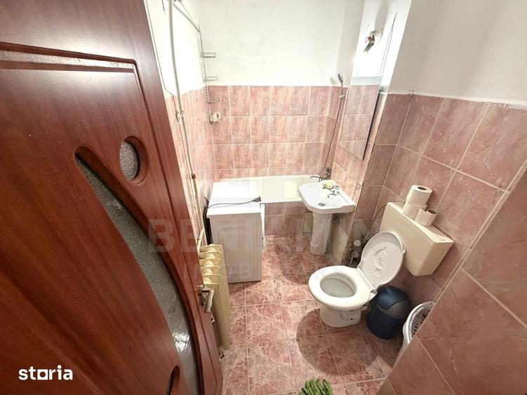 Garsonieră decomandată în Rovine
