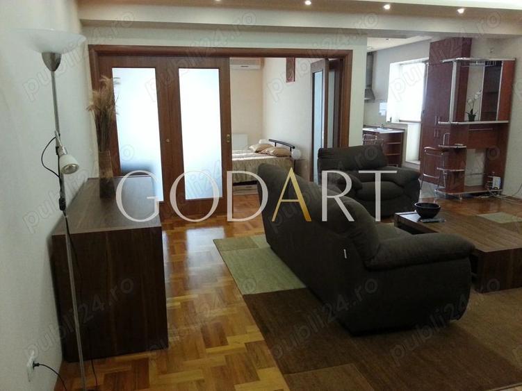Apartament cu 3 camere decomandat, mobilat în Herăstrău