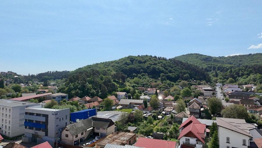 Duplex cu 3 camere cu Canalizare în Bartolomeu