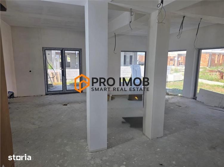 Casă cu 4 camere cu Canalizare în Câmpineanca