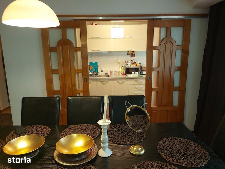 Apartament cu 4 camere decomandat în Ultracentral