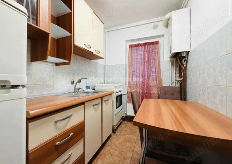 Garsonieră decomandată în Central