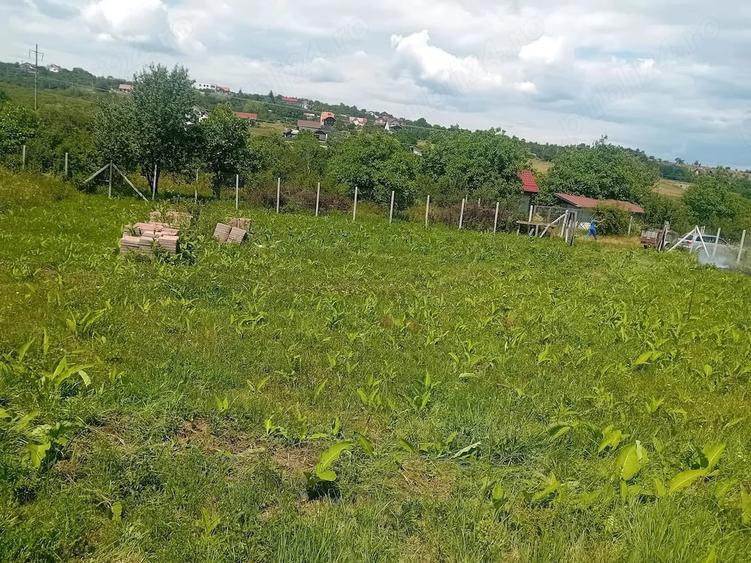 Teren de 500 mp, în Daia