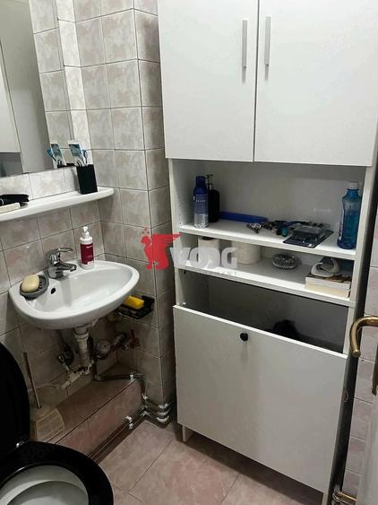 Apartament cu 3 camere semidecomandat în Olimpia-Stadion