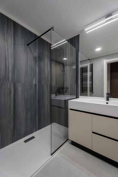 Apartament cu 4 camere, mobilat în Aviației