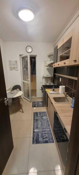 Garsonieră decomandată în Central