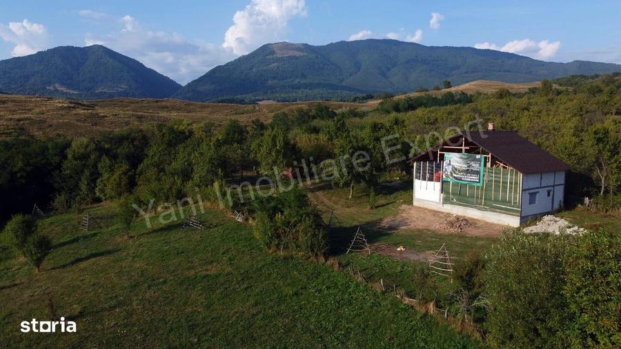 Casă cu 3 camere în Corbeni