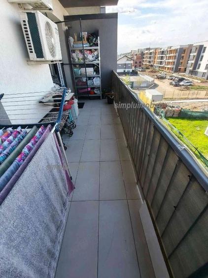 Apartament cu 2 camere decomandat, mobilat în Titan
