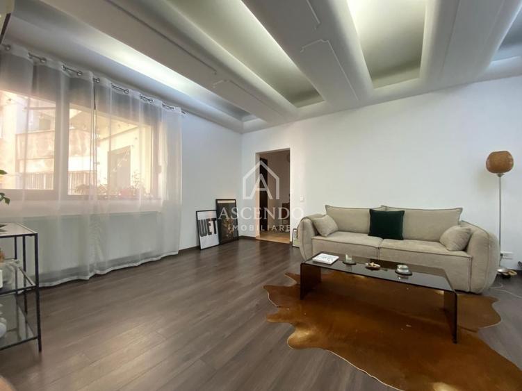 Apartament cu 4 camere semidecomandat, mobilat în Arcul de Triumf