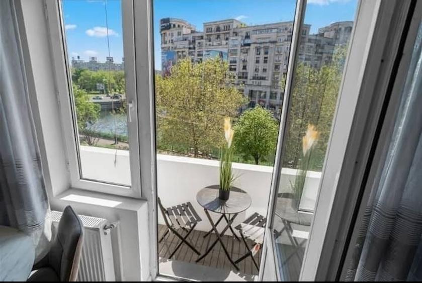 Apartament cu 3 camere decomandat, mobilat în Centrul Istoric