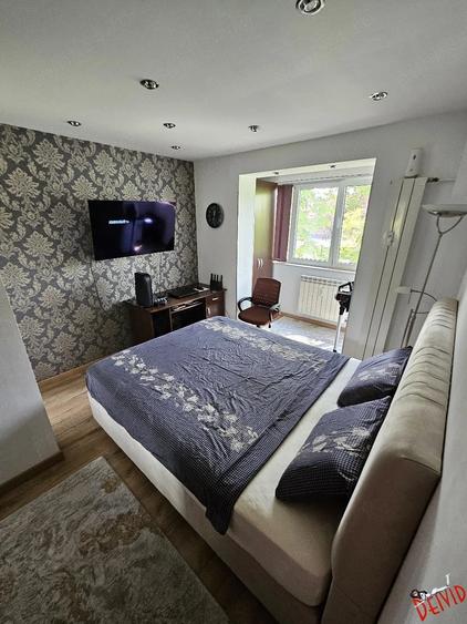Apartament cu 3 camere decomandat, mobilat în Crângași